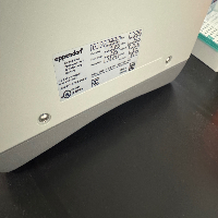 Eppendorf 5424R Refrigerated Centrifuge image 1